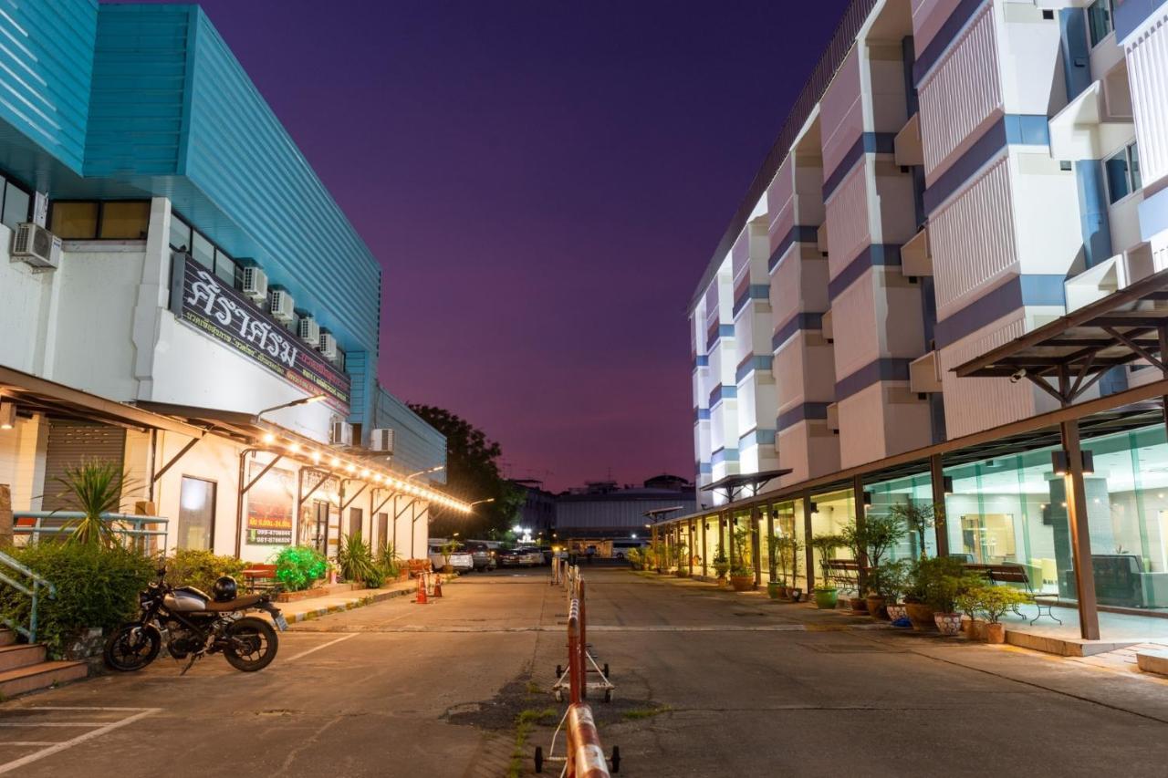 Mayflower Grand Hotel Korat Nakhonratchasima Exterior foto